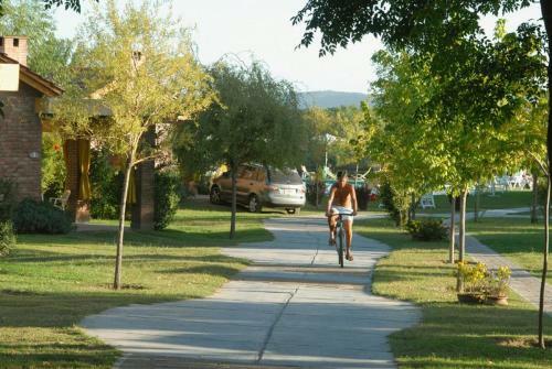 Balc�n Del R�o, Hotel De Campo Y Caba�as