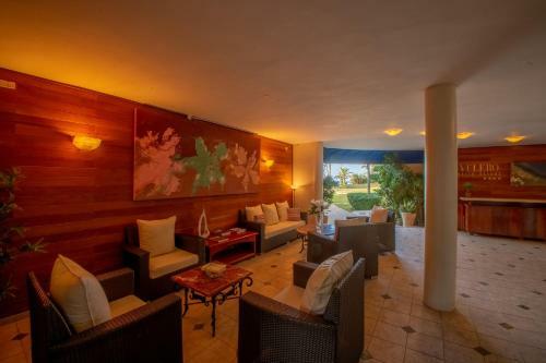 Hotel Velero Beach Resort