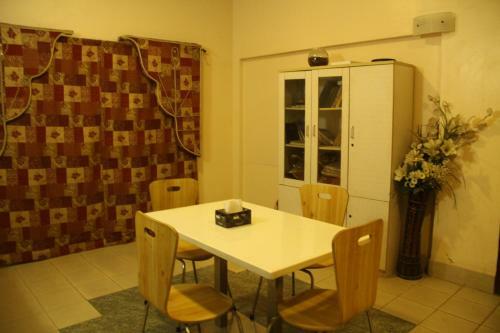 Hostal Embassy Lodge
