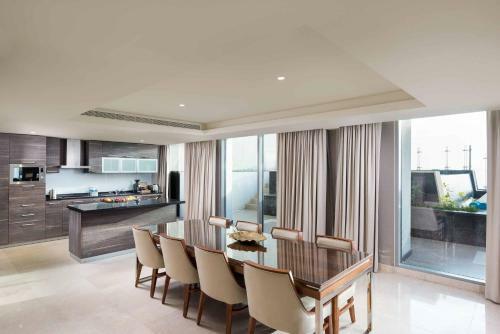 Hotel Grand Millennium Muscat