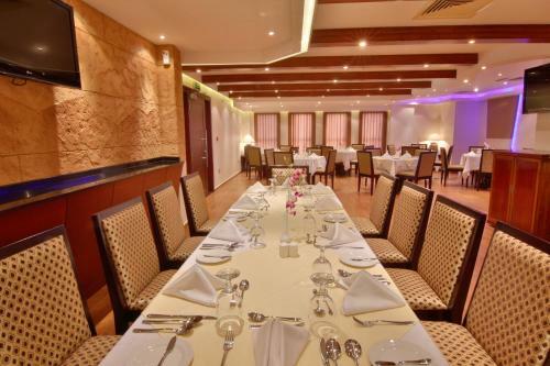 Majan Continental Hotel