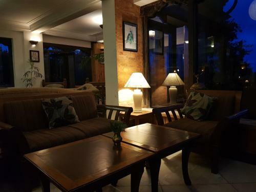 Hotel The Fort Resort
