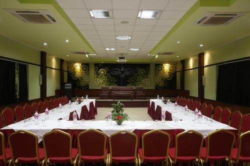 Hotel Mount Kailash Resort