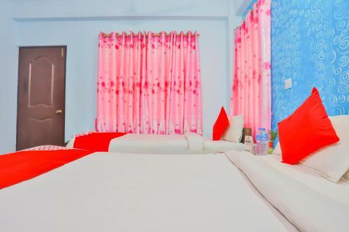Oyo 659 Hotel Lake Tower