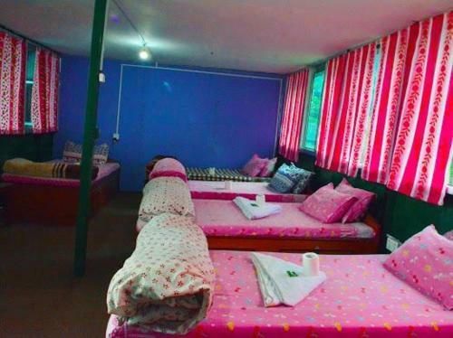 Albergue Forestway Guest House