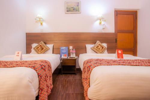 Oyo 141 Hotel Lake Palace