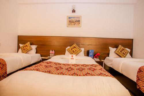 Oyo 141 Hotel Lake Palace