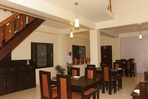 Hotel Swapna Bagh- Your Place