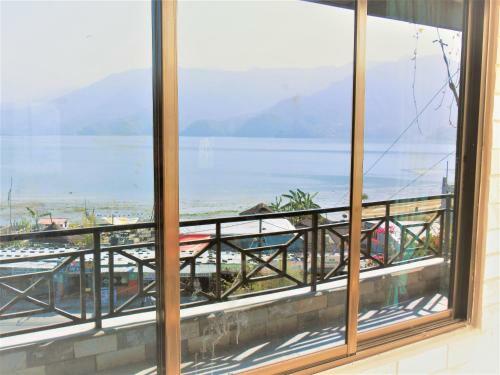 Hostal Lake Vision Guesthouse