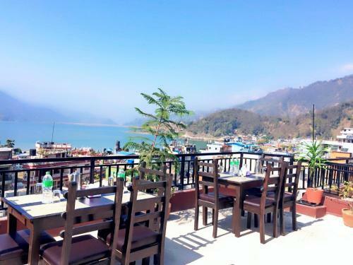 Hotel Boma And Apartments