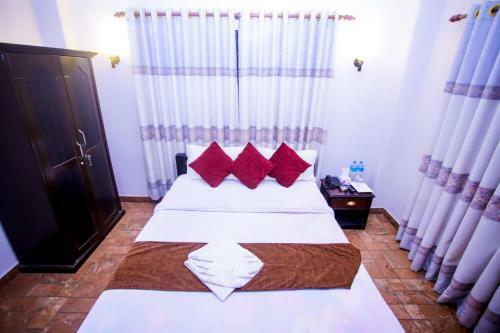 Hotel Boma And Apartments