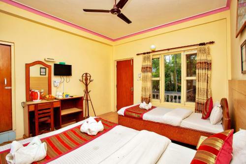 Hotel Grand Holiday