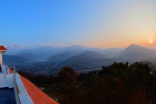 Himalayan Front Hotel By Kgh Group