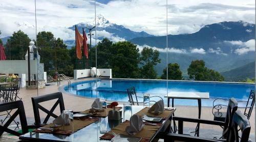 Himalayan Front Hotel By Kgh Group
