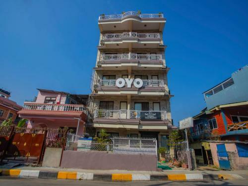 Oyo 11454 Hotel Garuda Inn