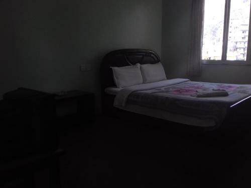 Hostal Millennium Guesthouse