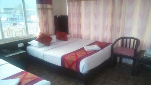 Hotel Center Lake