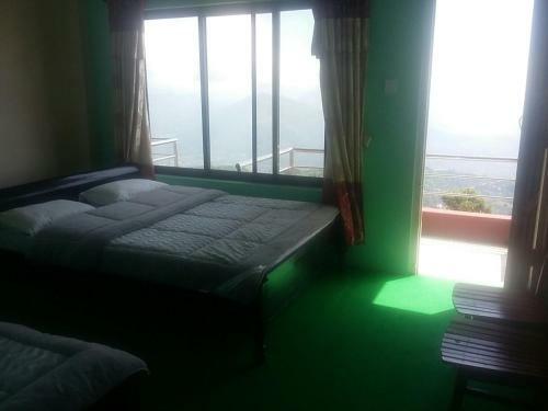 Hotel Himalayan Crown Lodge