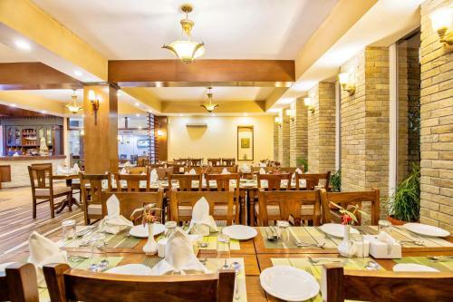 Da Yatra Courtyard Hotel