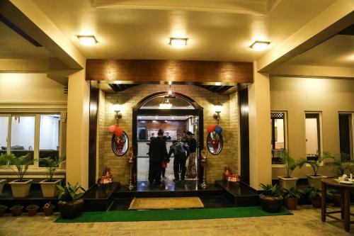 Da Yatra Courtyard Hotel