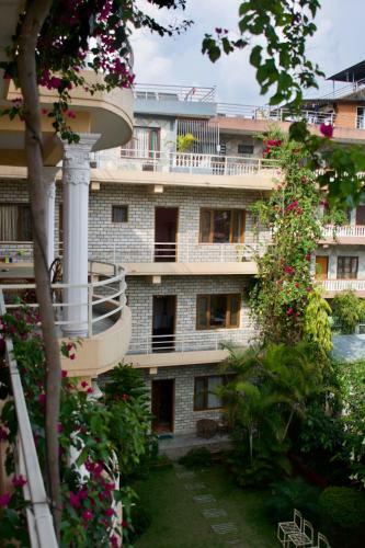 Hotel Lotus Inn
