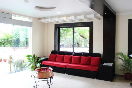 Hotel Tuki Resort