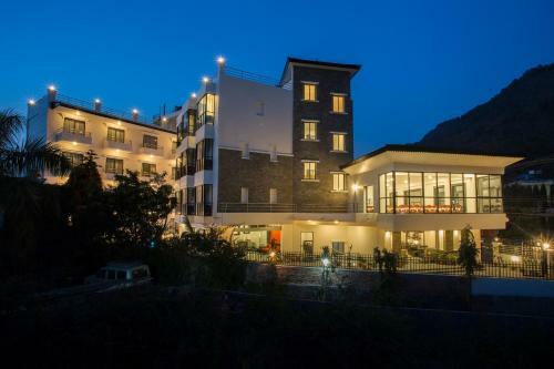 Hotel Tuki Resort