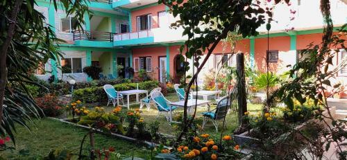 Hotel New Pokhara Lodge