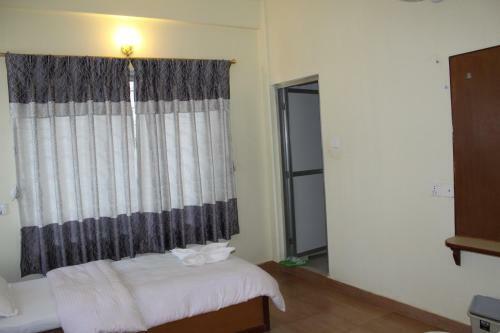 Hotel Milarepa