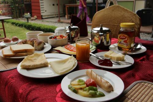 Hotel Milarepa