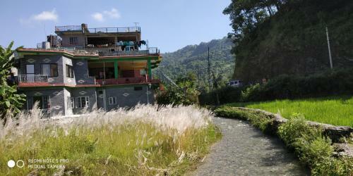 Bed & Breakfast Bishnu Homestay