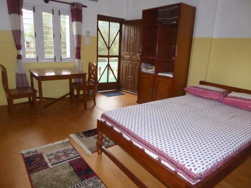 Hostal Happy Sedi Lodge
