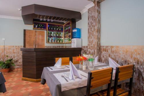 Oyo 173 Hotel Dream Inn