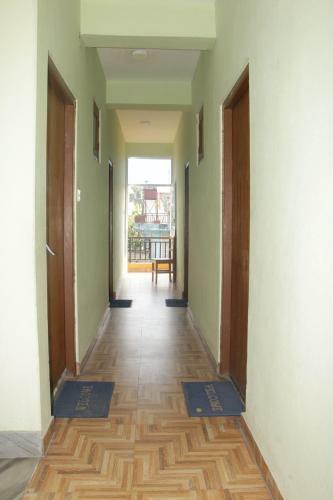 Hostal Harry Guest House & Restaurant