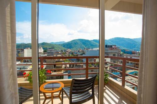 Hotel Lake Paradise