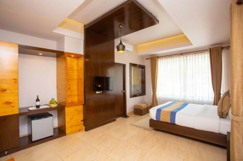 Hotel Lake Paradise