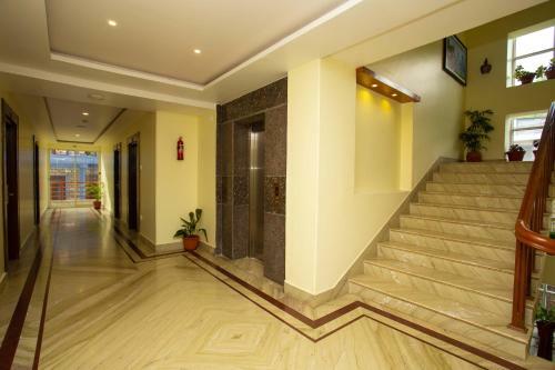 Hotel Lake Paradise