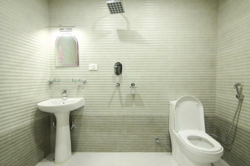 Hotel Lakeside Pvt. Ltd.