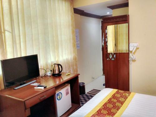 Universe Hotel