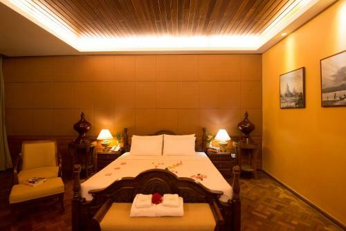 Hotel Aye Yar River View Resort