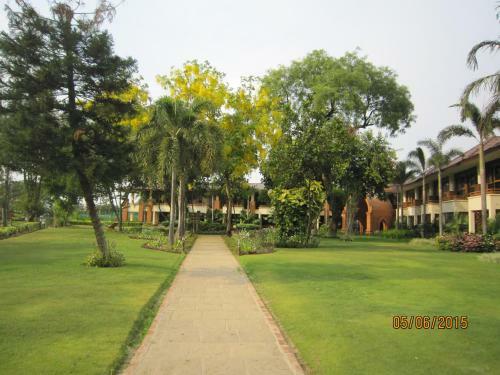 Hotel Aye Yar River View Resort