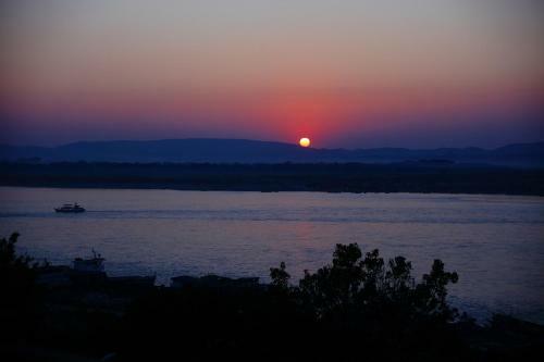 Hotel Aye Yar River View Resort