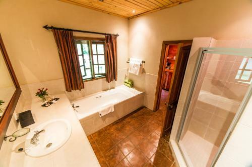 Bed & Breakfast Kumbali Country Lodge