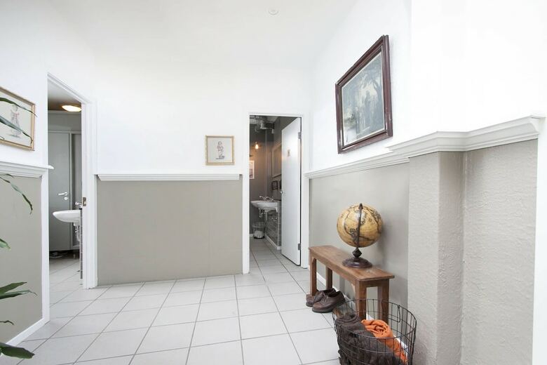 Hostal Skyr Guesthouse