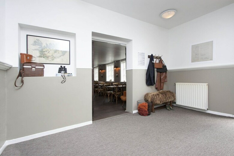 Hostal Skyr Guesthouse