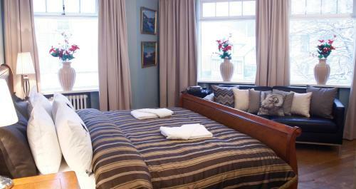 Hostal Hrafninn Guesthouse