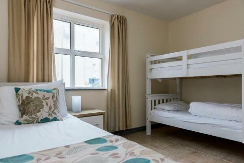 Apartamentos Marine Court