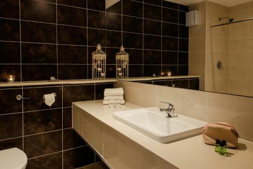 Ocean Sands Hotel