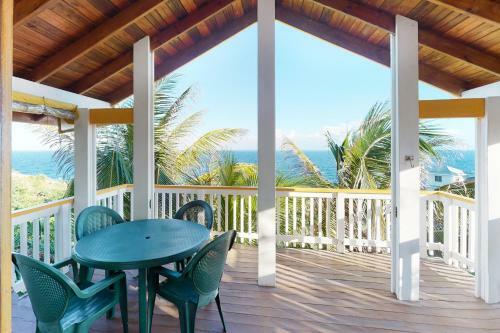 Tangerine Vacation House