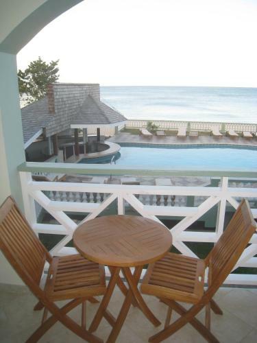 Hotel Kalinago Beach Resort
